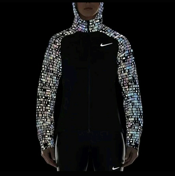 Nike Jackets & Blazers - Nike Hypershield Flash Waterproof Jacket